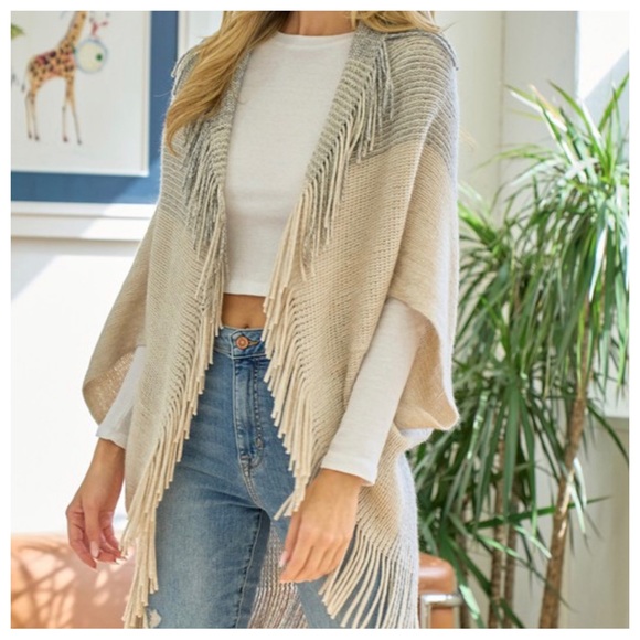 ✨RESTOCKED✨ Boho Sweater Beige/Grey Color Block Fringe Cardigan - Picture 4 of 6